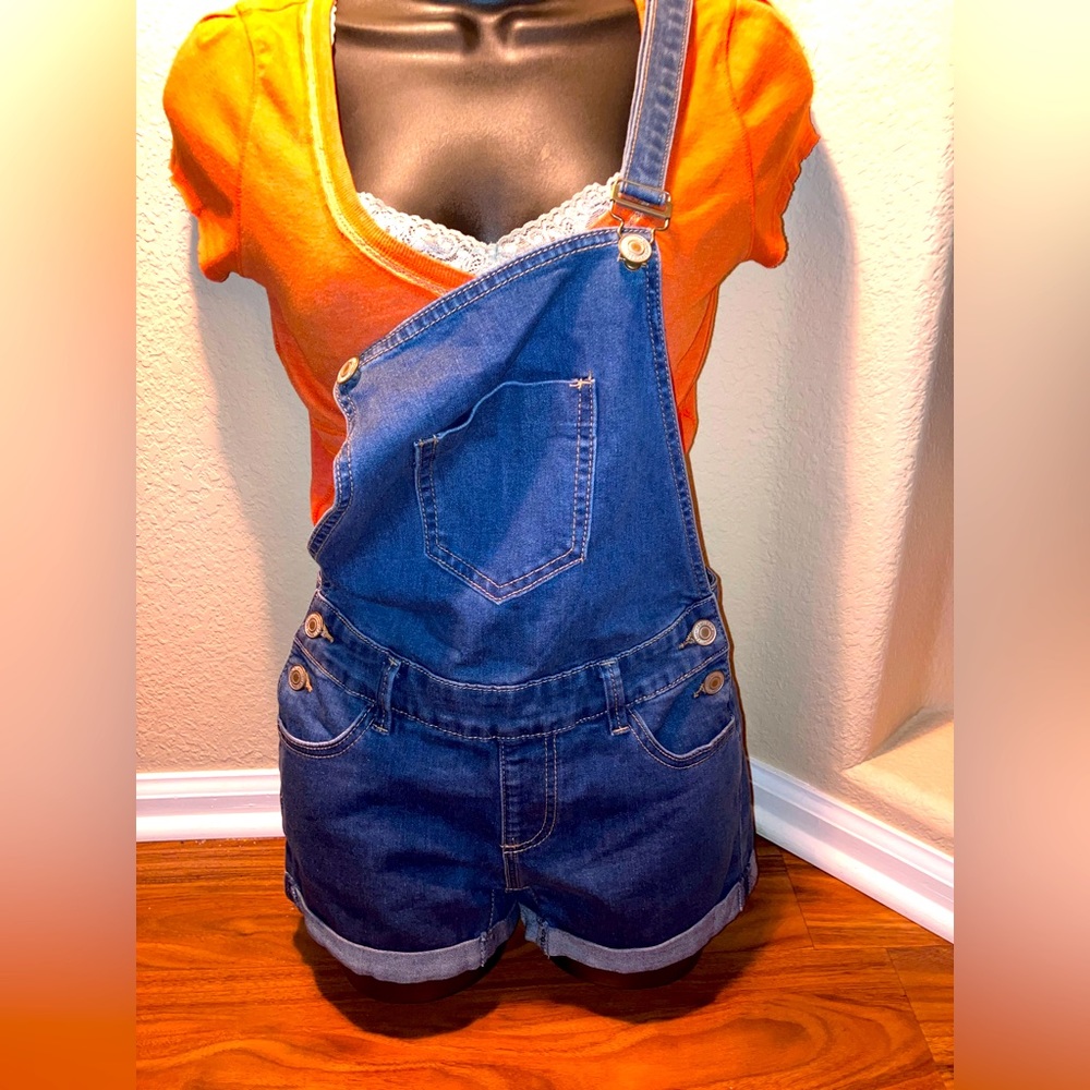 Short Overalls - Picture 2 of 4